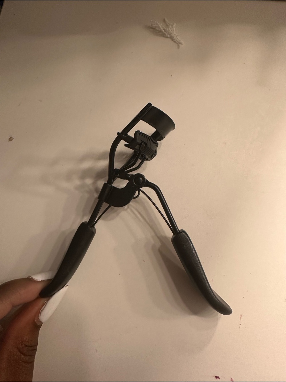 Amazon Essentials Black Eyelash Curler with Soft-Grip Handles